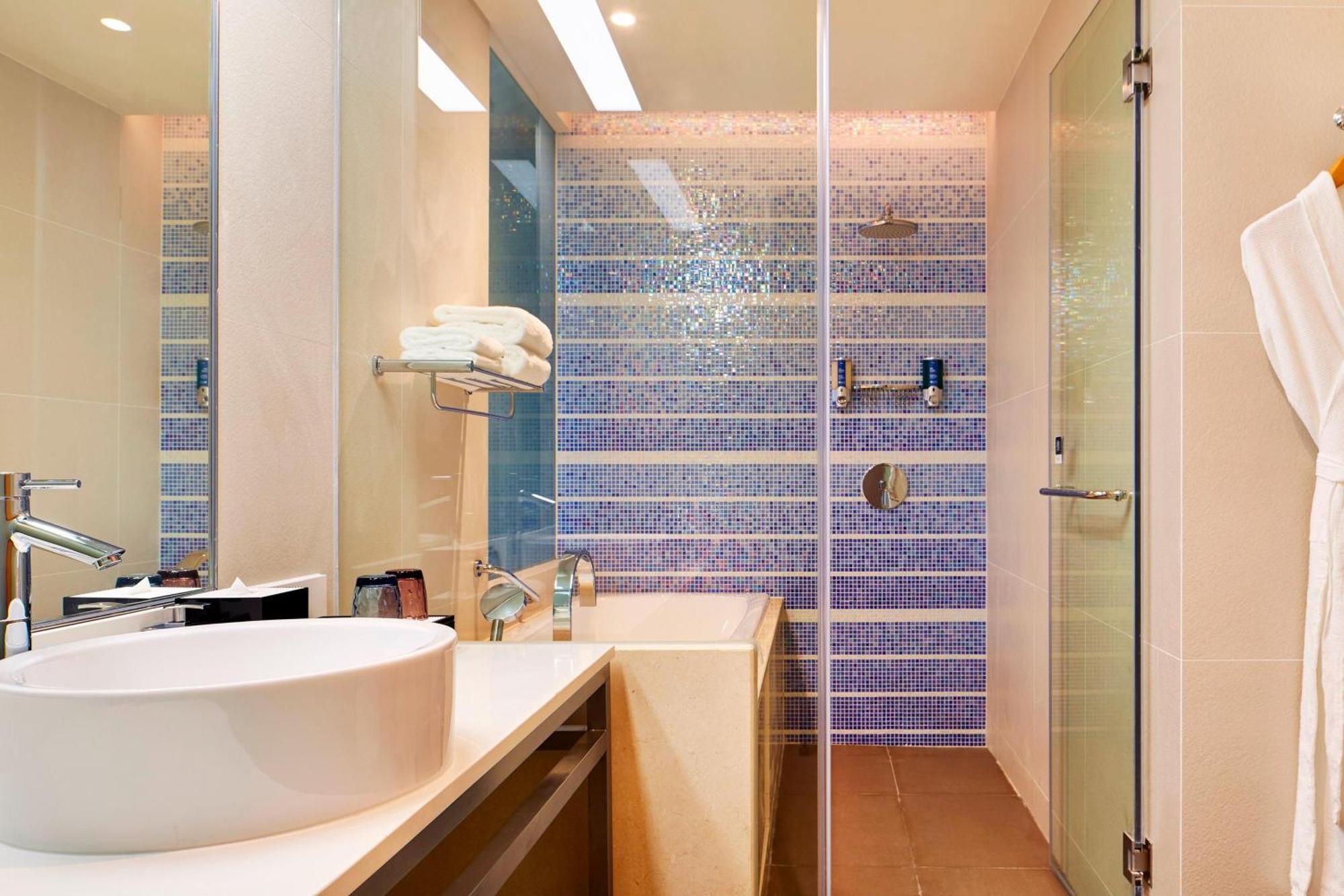 Aloft Dynamic Town Hotel Shenzhen Eksteriør billede